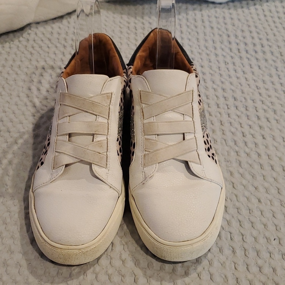 Dolce Vita Aris Sneakers with elastic ties Size 6.5 (#3)